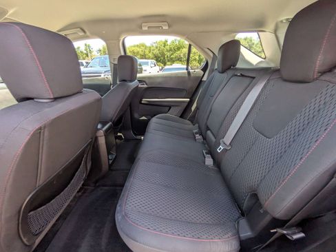 Used 2015 Chevrolet Equinox LS FWD image 13