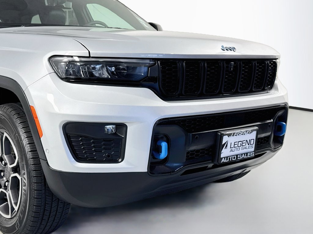 Used 2023 Jeep Grand Cherokee Trailhawk w/ Advanced Protech Group II AWD/4WD image 10