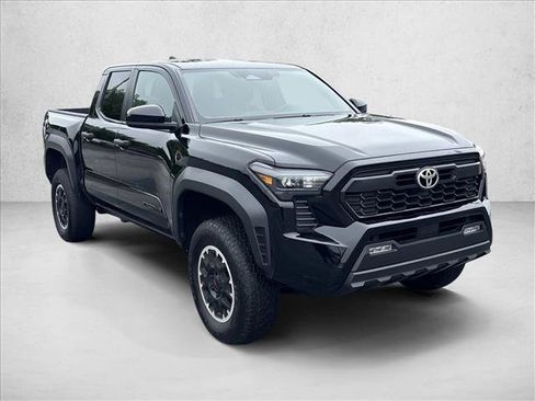 Certified 2024 Toyota Tacoma TRD Off-Road AWD/4WD image 3
