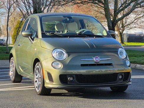 Used 2018 FIAT 500 Pop w/ Popular Equipment Package image 2