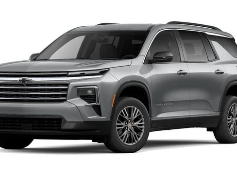 Used 2025 Chevrolet Traverse LT w/ Enhanced Driving Package FWD image 1
