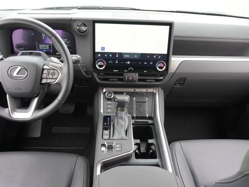 Used 2024 Lexus GX 550 AWD/4WD image 28