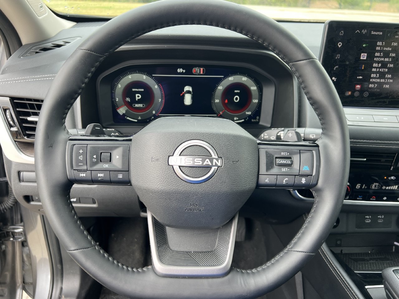 Used 2026 Nissan Rogue Platinum w/ Platinum Premium Package AWD/4WD image 7