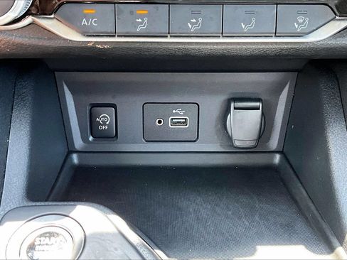 Used 2024 Nissan Sentra S FWD image 15