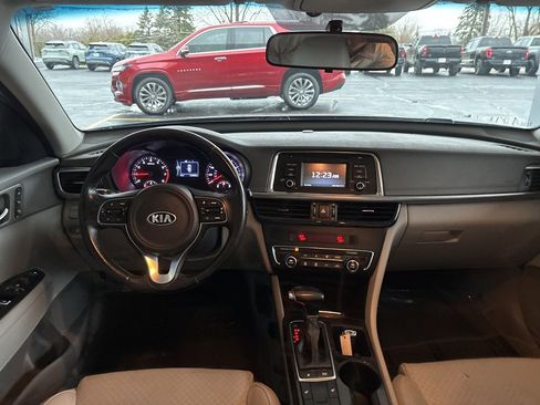 Used 2016 Kia Optima EX image 22