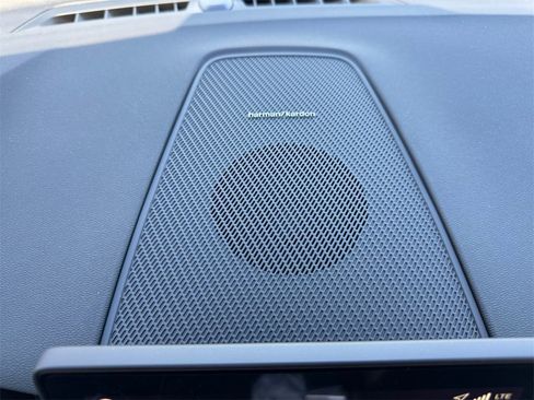 New 2026 Volvo XC60 B5 Plus w/ Protection Package Premier image 18