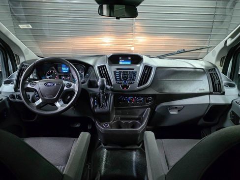 Used 2018 Ford Transit 350 XLT image 15