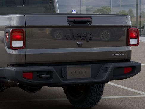 New 2025 Jeep Gladiator High Tide image 13