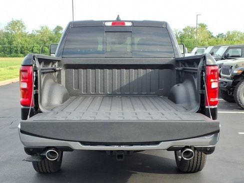 New 2026 RAM 1500 Big Horn AWD/4WD image 18