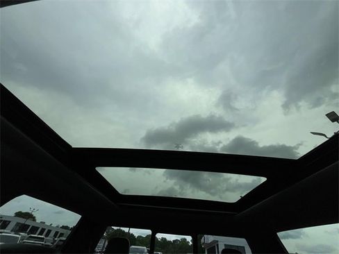 Used 2020 Ford F150 Lariat w/ Equipment Group 502A Luxury image 27