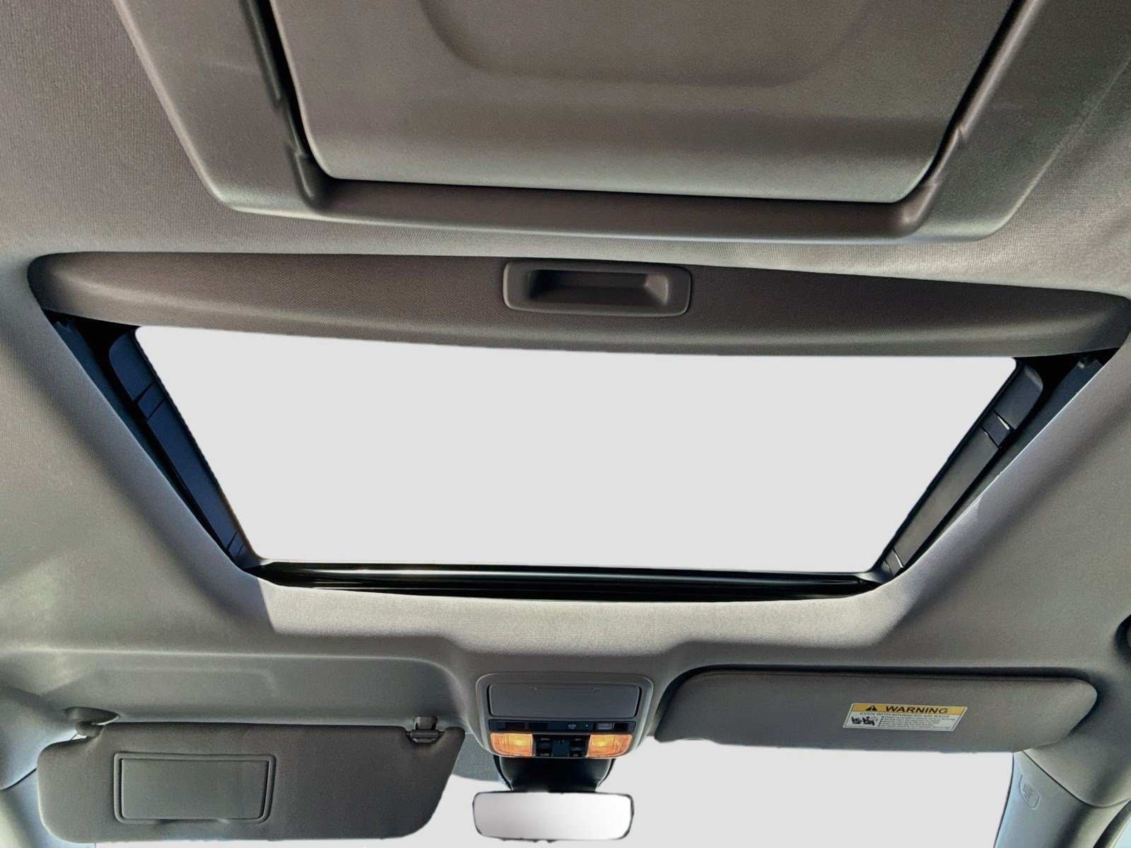 Used 2024 Honda Odyssey Elite image 13
