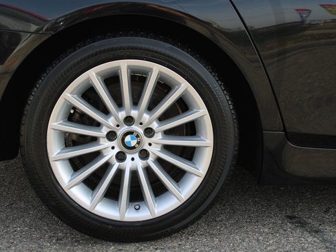 Used 2011 BMW 535i Sedan image 15