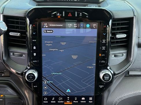 Certified 2022 RAM 2500 Limited image 27