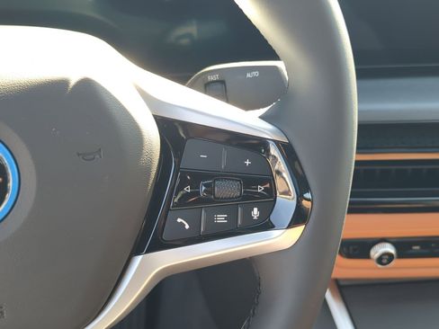 Used 2025 BMW i4 eDrive40 w/ Driving Assistance Package image 20