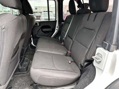 Used 2023 Jeep Wrangler Unlimited w/ Cold Weather Group AWD/4WD image 13