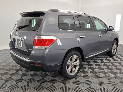 Used 2012 Toyota Highlander Limited w/ Tow Pkg AWD/4WD image 17