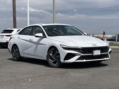 New 2025 Hyundai Elantra Limited
