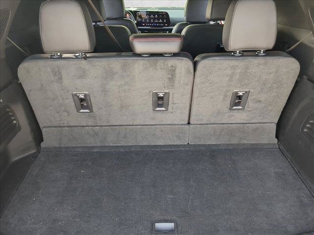 Used 2024 Chevrolet Traverse RS w/ LPO, Floor Liner Package FWD image 6