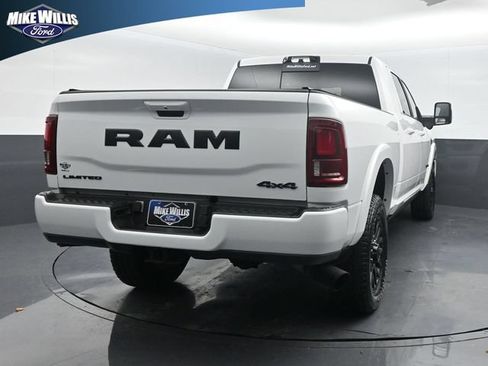 Used 2025 RAM 2500 Limited AWD/4WD image 7
