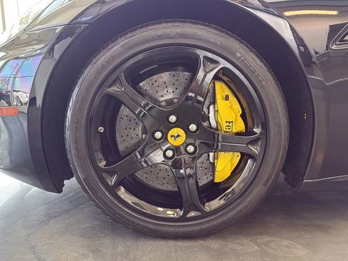 Used 2010 Ferrari California RWD image 25
