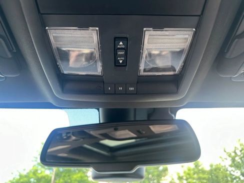 Used 2018 Dodge Challenger SXT w/ Blacktop Package image 30