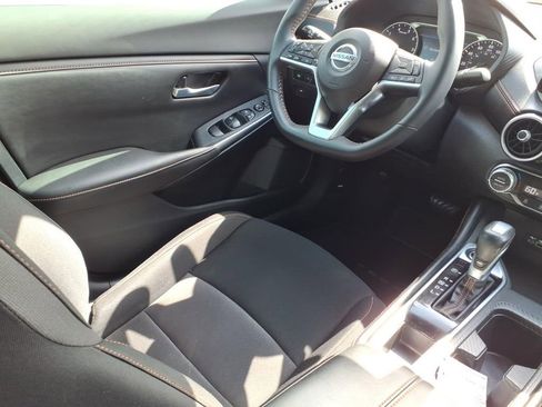 Used 2021 Nissan Sentra SR image 9