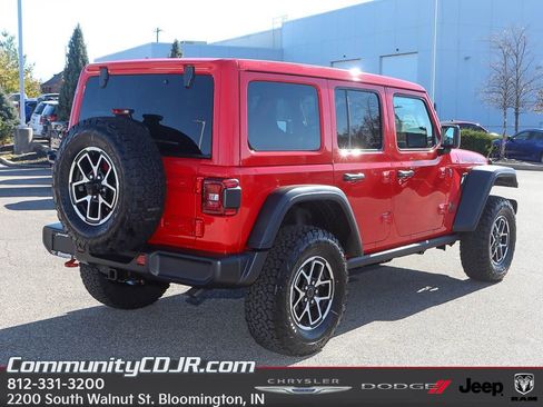 New 2026 Jeep Wrangler Unlimited Rubicon w/ Technology Group image 7