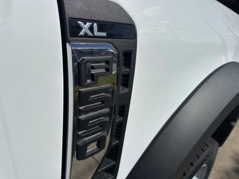 New 2026 Ford F550 4x4 Supercab Super Duty image 26