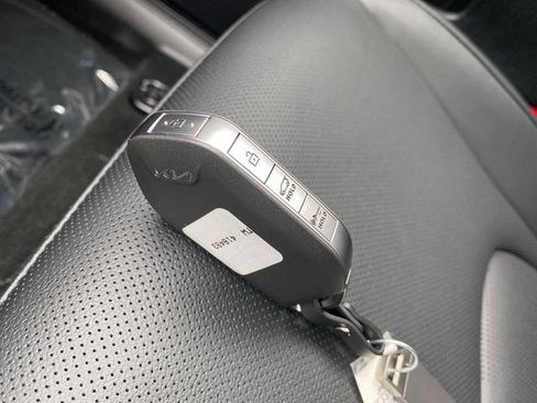 New 2026 Kia Sportage EX image 33