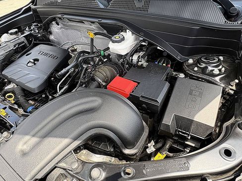 Used 2022 Chevrolet TrailBlazer RS FWD image 24