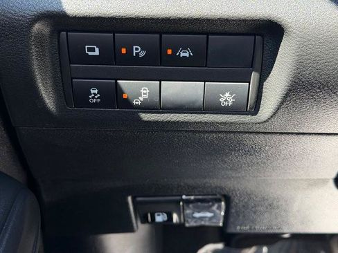 Certified 2025 Nissan Kicks Play S FWD image 24