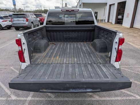 Used 2024 Chevrolet Silverado 1500 High Country AWD/4WD image 27