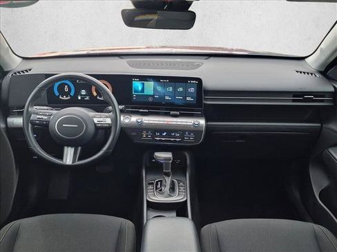 Used 2025 Hyundai Kona SEL AWD/4WD image 17