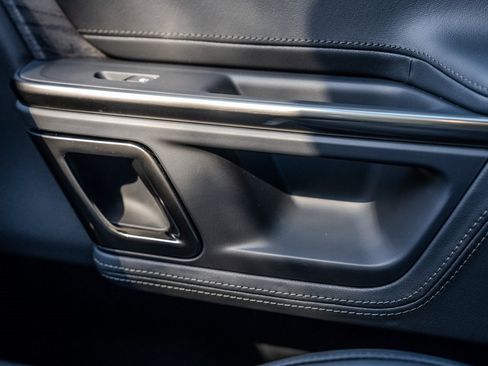 Used 2022 Rivian R1T Adventure image 14