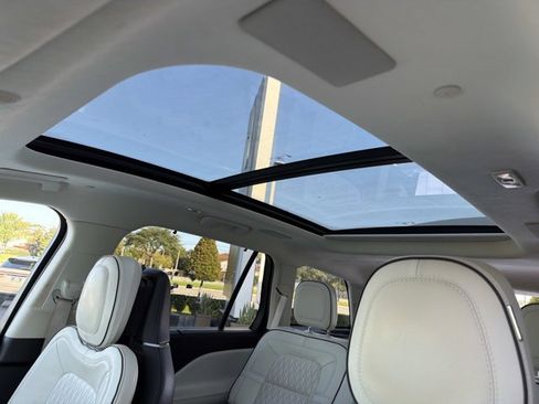 Certified 2024 Lincoln Aviator Black Label w/ Dynamic Handling Package AWD/4WD image 31
