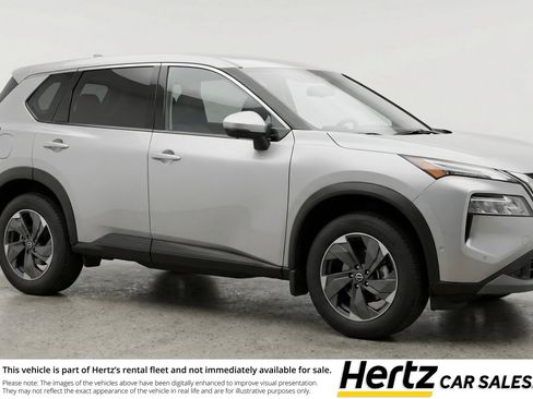 Used 2025 Nissan Rogue SV AWD/4WD image 1