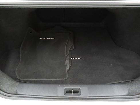 Used 2023 Nissan Sentra SR w/ Midnight Edition Package image 21