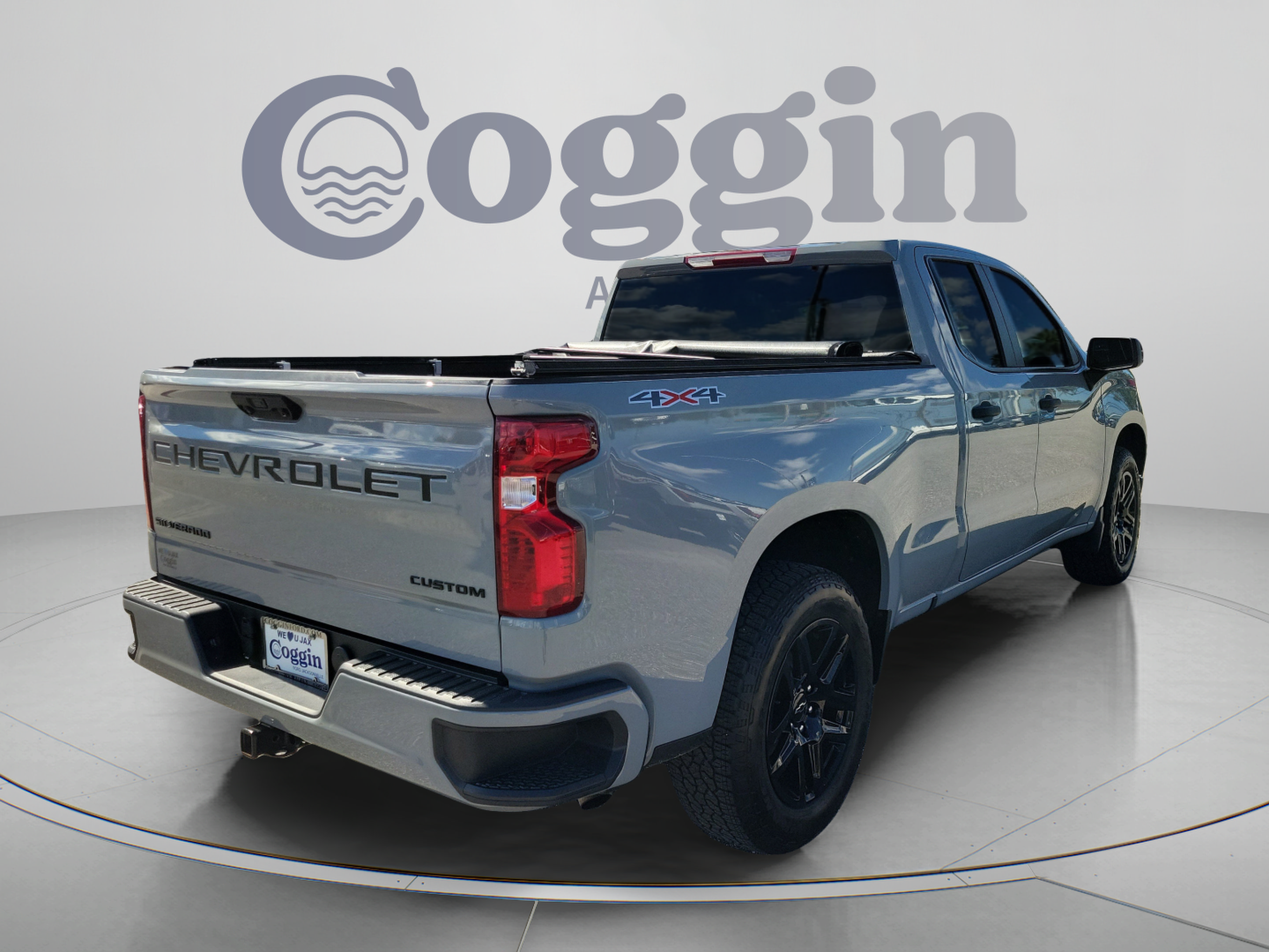 Used 2024 Chevrolet Silverado 1500 Custom w/ LPO, Dark Essentials Package AWD/4WD image 3