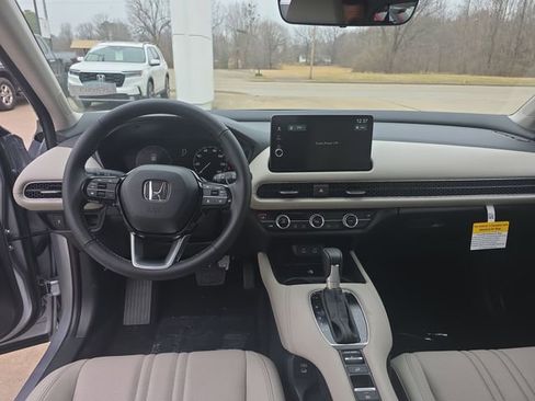 New 2026 Honda HR-V EX-L image 12