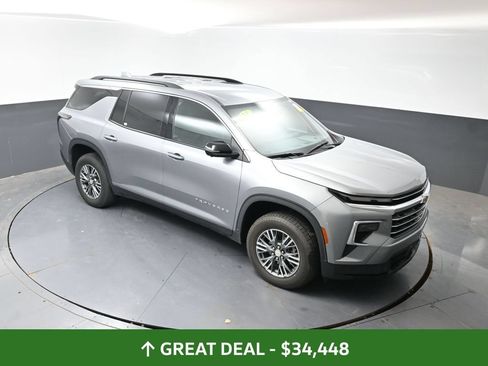 Used 2024 Chevrolet Traverse LT AWD/4WD image 49