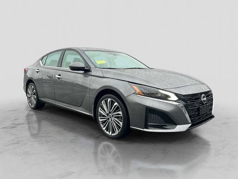 Certified 2023 Nissan Altima 2.5 SL AWD/4WD image 7