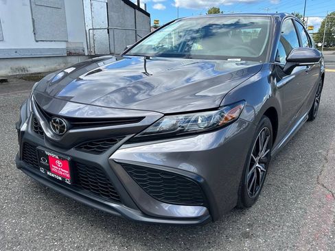 Certified 2023 Toyota Camry SE w/ Convenience Package FWD image 1