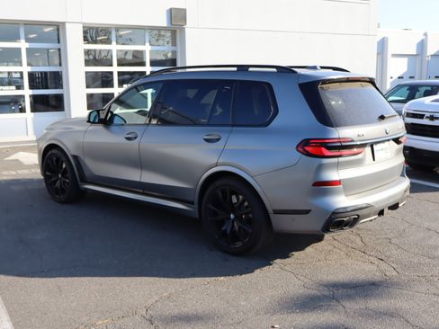 Used 2025 BMW X7 M60i AWD/4WD image 8