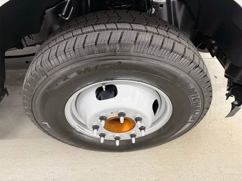 New 2025 Ford F350 XL w/ XL Chrome Package image 4