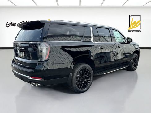 New 2026 Chevrolet Suburban Premier AWD/4WD image 5