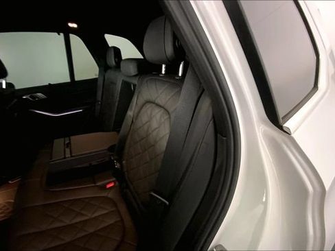 Used 2023 BMW X5 sDrive40i w/ Premium Package RWD image 12