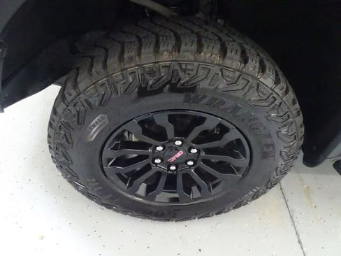 Certified 2023 GMC Sierra 1500 AT4X AWD/4WD image 28