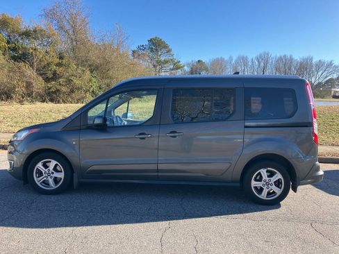 Used 2019 Ford Transit Connect Titanium w/ Titanium Premium Package image 2