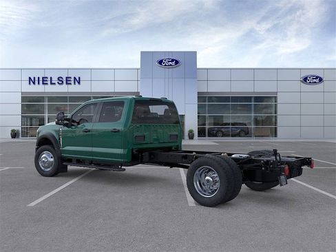 New 2025 Ford F550 4x4 Crew Cab Super Duty w/ Snow Plow Prep Package image 4