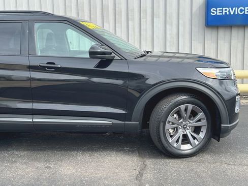 Used 2023 Ford Explorer XLT w/ Equipment Group 202A image 18